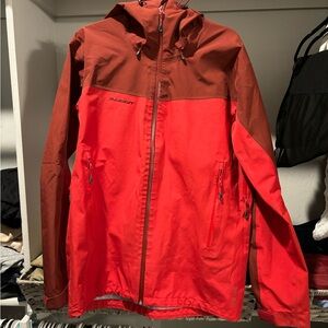 Mammut Goretex hard shell jacket, rain jacket, outer layer, ski jacket